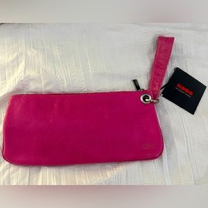 Pink hobo wristlet new with tags!